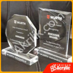 Jasa Pembuatan Plakat - Image 5